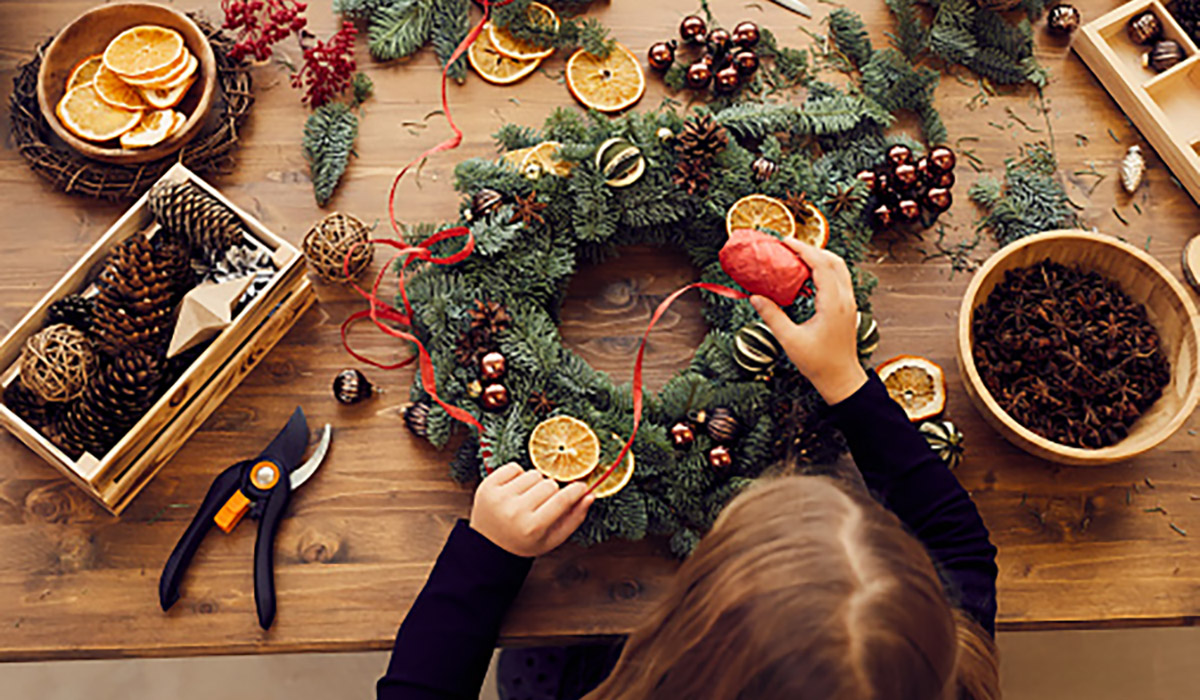 Christmas Wreath and Canapes